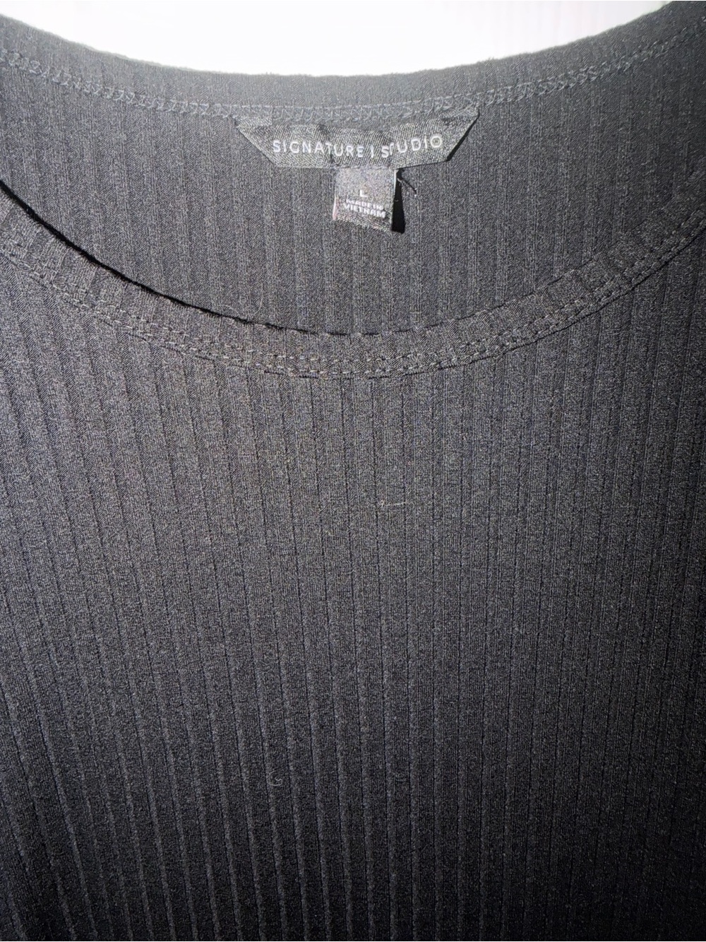 Signature Studio Ripped top with Tie on Flannel. - Picture 8 of 11